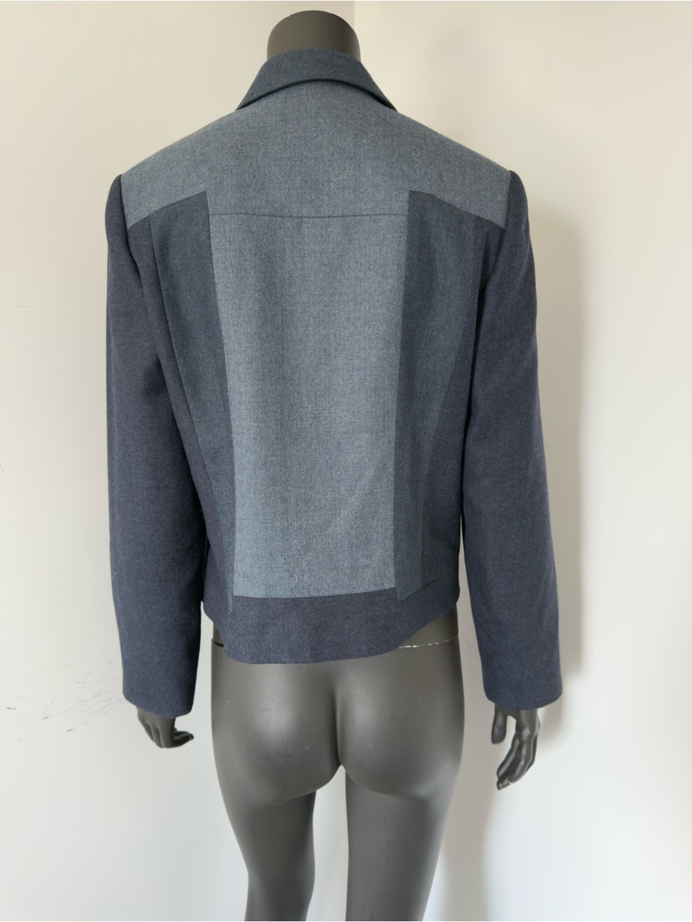 108. Simon Chang Wool Two-Tone Blue Zip Jacket - Picture 6 of 7